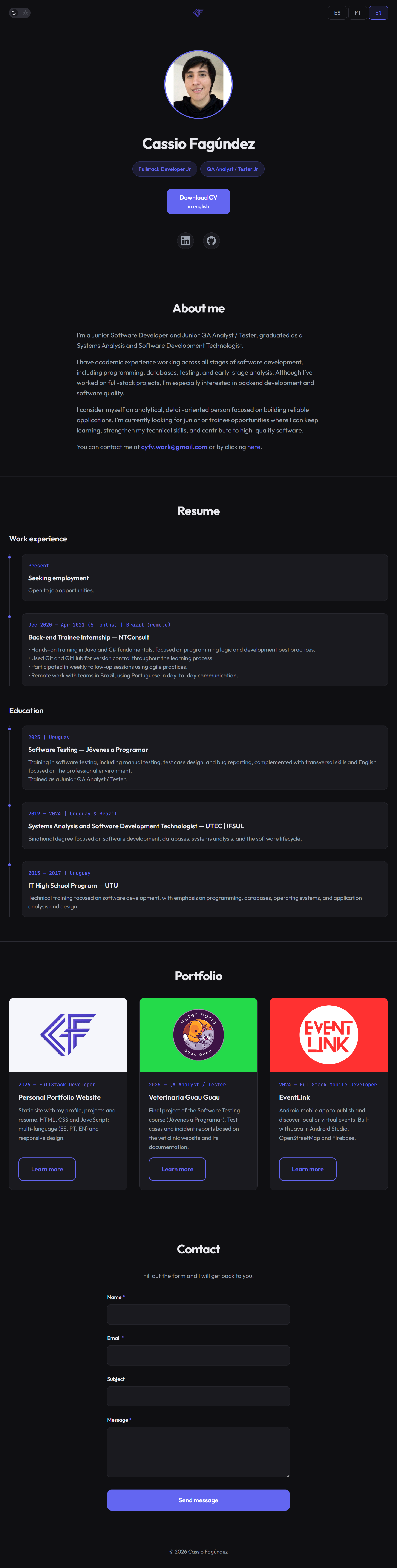 Página principal con tema oscuro e idioma inglés