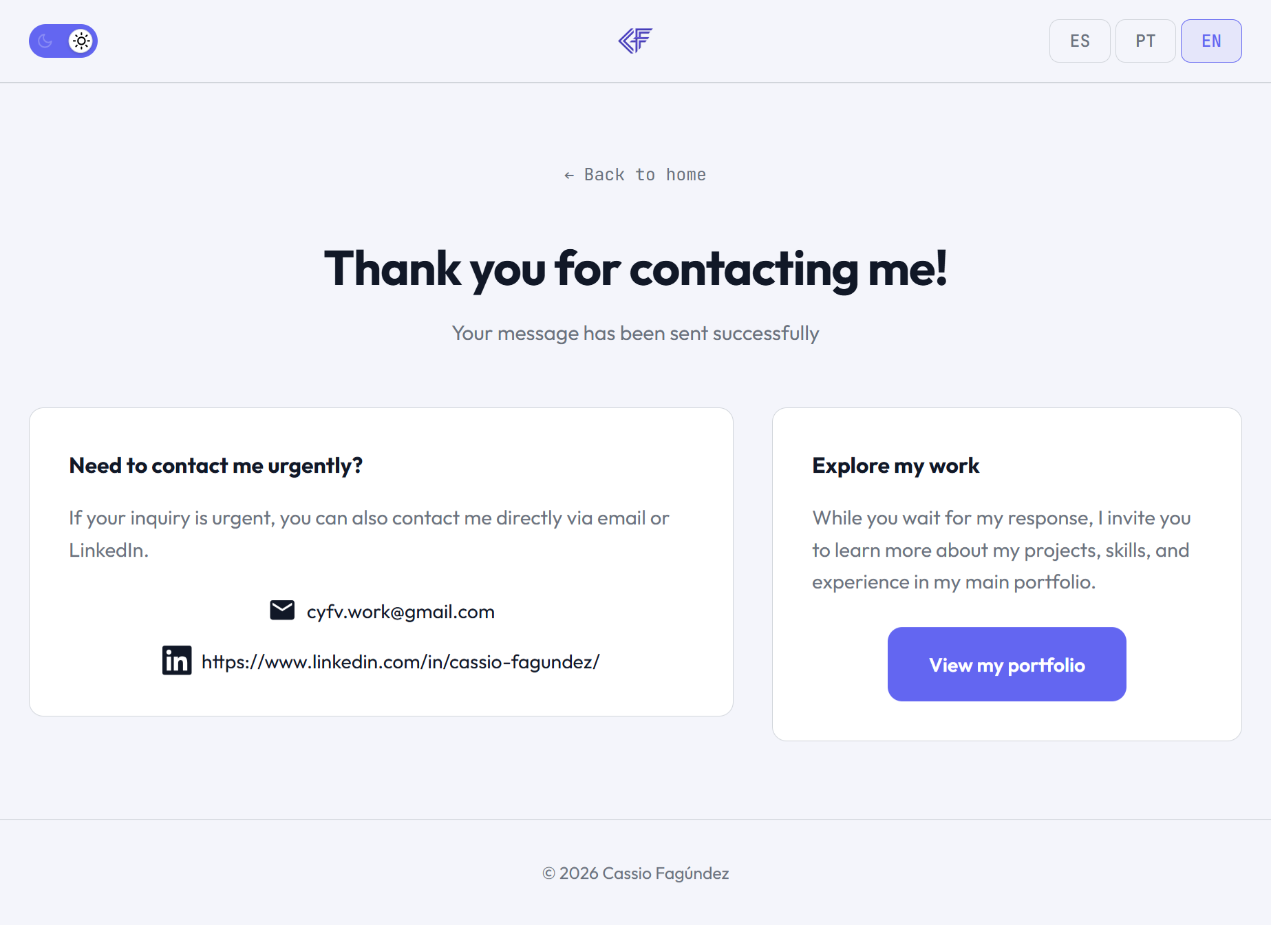 Página de contacto exitoso en tema claro e idioma inglés